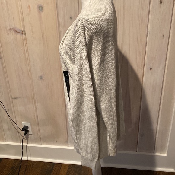 Gray banana republic tunic sweater NWT - Picture 3 of 4